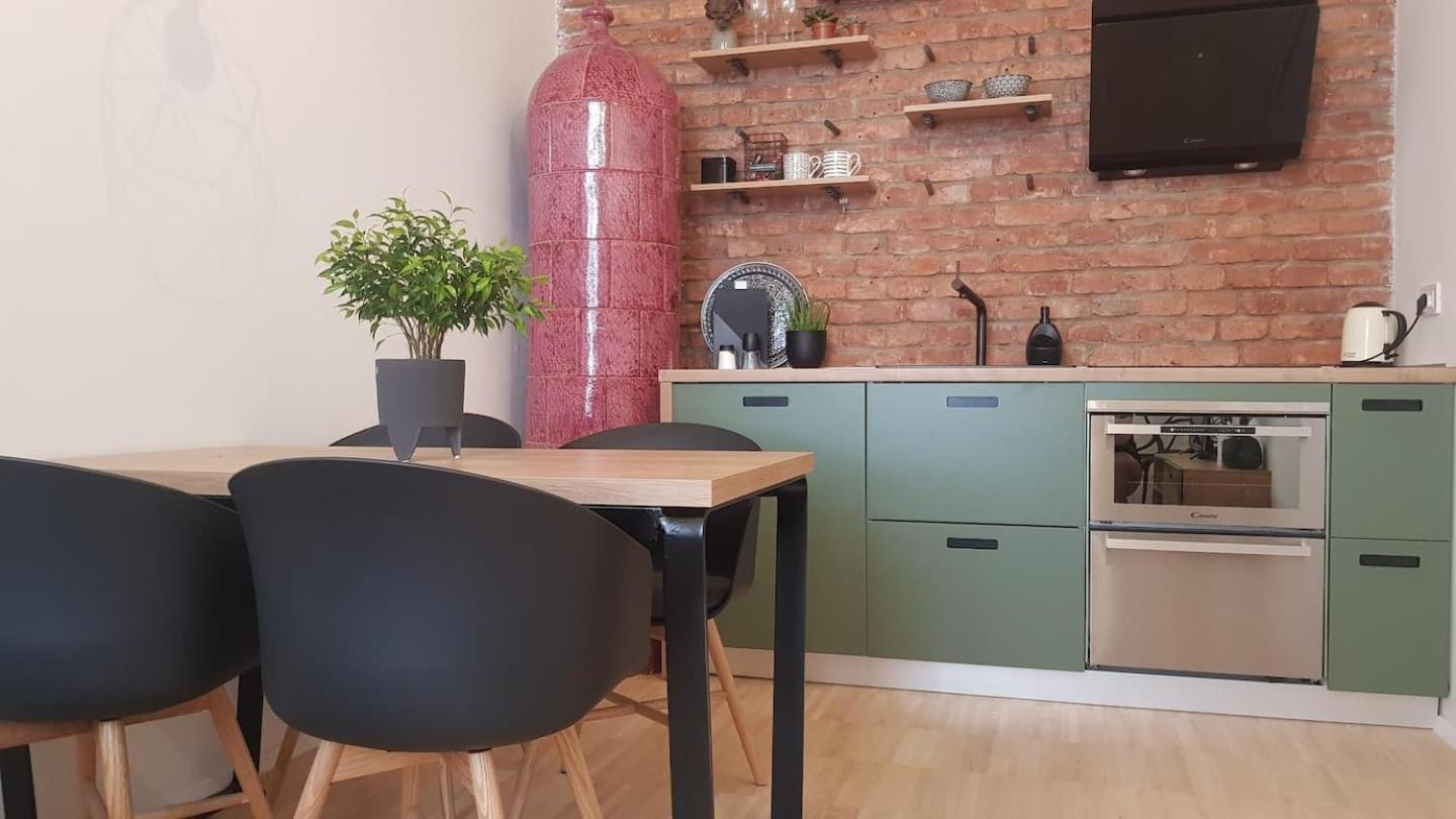 Daire Brick And Birch *
